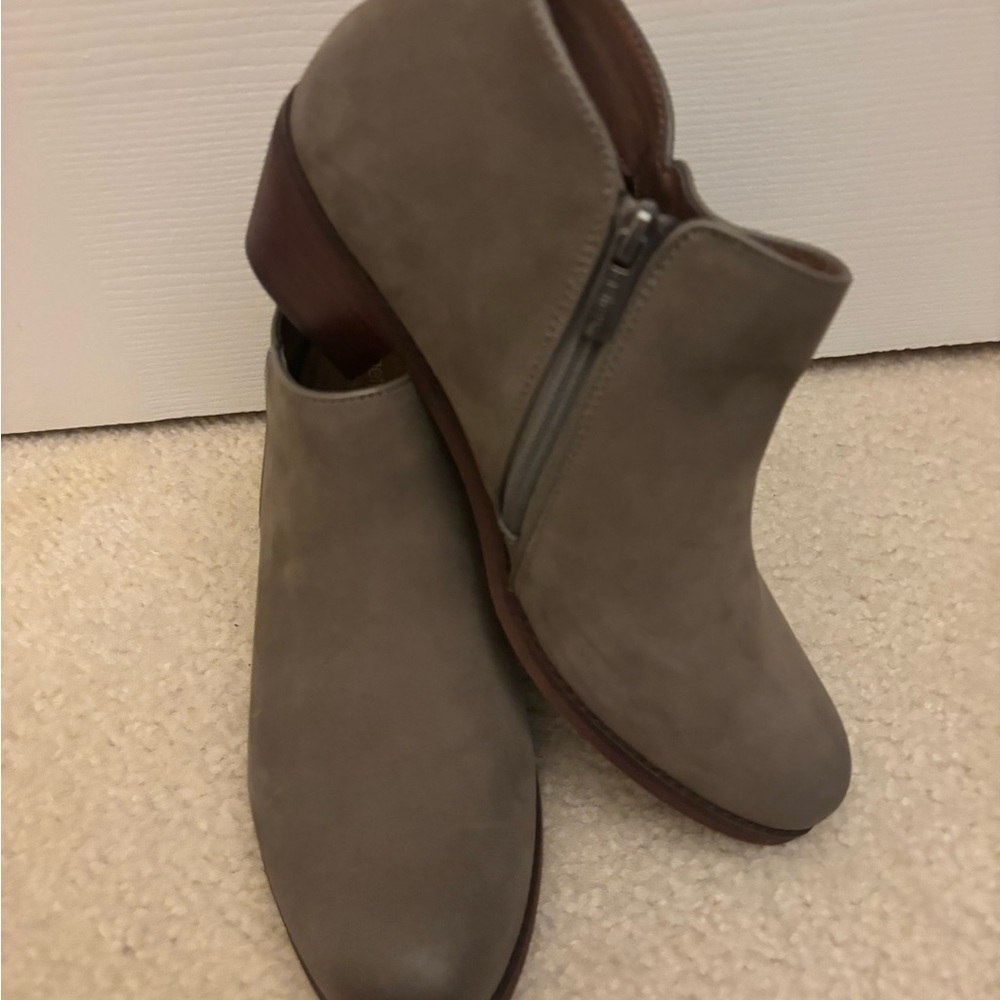 Aetrex Tan Ankle Boots